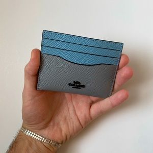 Brand New Coach 2020 leather card case light blue and gray 7 slots